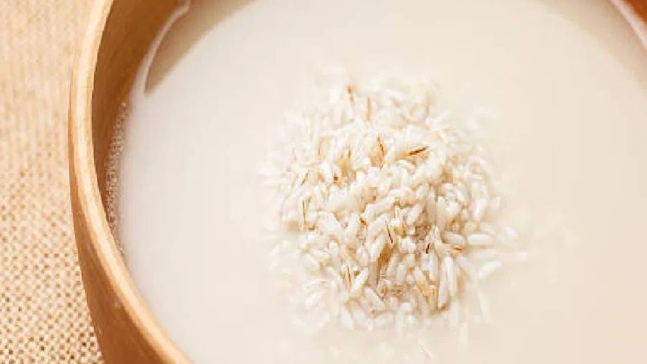 हिवाळ्यात आरोग्याच्या आणि त्वचेच्या असंख्य समस्या निर्माण होतात. त्वचा कोरडी पडते. हेच नाही तर सतत हिवाळ्यात आजारी पडण्याची शक्यता अधिक असते. 