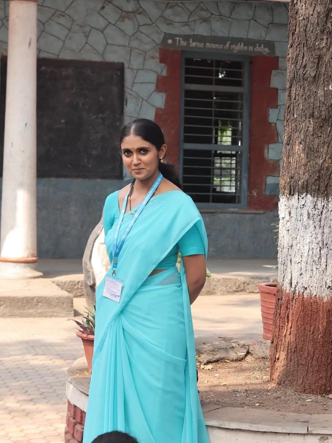 महिलांच्या संघर्षांचा, त्यांच्या जिद्दीचा आणि समाजाशी सुरू असलेल्या लढ्यांचा संवेदनशील आणि वास्तववादी प्रवास ‘आशा’मधून उलगडत जातो. सिनेमात रिंकू राजगुरूने साकारलेल्या आशाचे अनेक पैलू दिसतात.