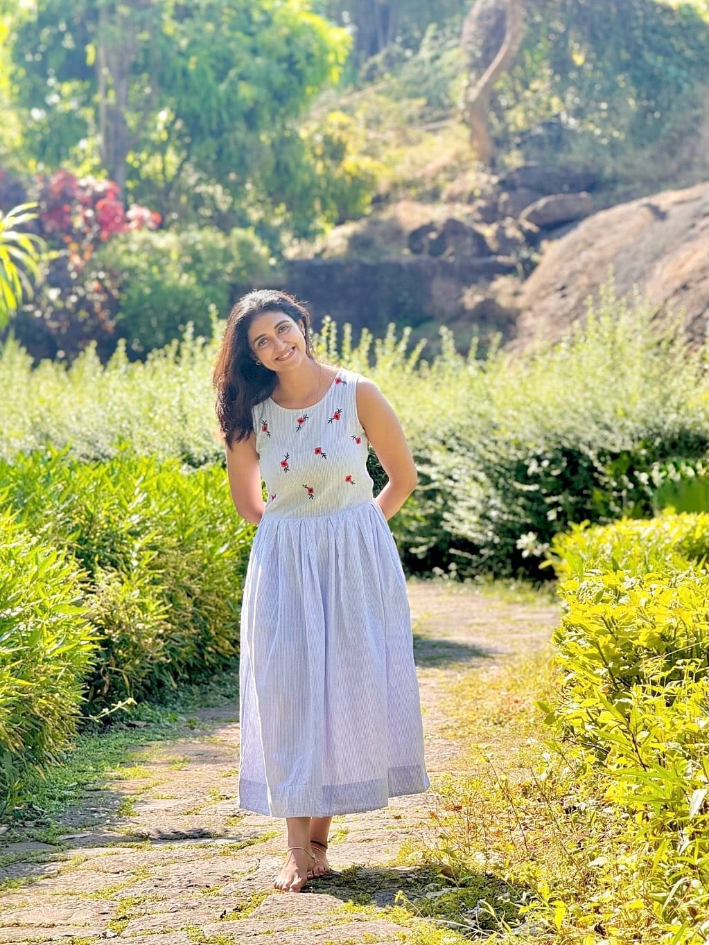 रिंकू हिच्याबद्दल सांगायचं झालं तर 'सैराट' सिनेमातून एका रात्रीत स्टार झाल्यानंतर अभिनेत्रीने कधीच मागे वळून पाहिलं नाही. ओटीटी प्लॅटफॉर्मवर देखील अभिनेत्रीने पदार्पण केलं आहे.