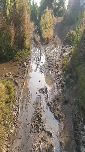 रस्ते खराब असल्यामुळे शेतकऱ्यांचं मोठं नुकसान, सरकारला आंदोलनाचा इशारा