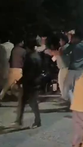 माजी नगरसेवकाशी वाद घालणे तरुणाला पडले महागात, संभाजीनगरमध्ये हायव्होल्टेज ड्रामा.