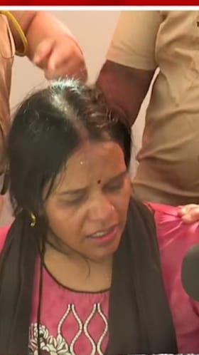 उमेदवारी न मिळाल्याने आक्रोश! महिलेला आली चक्कर....