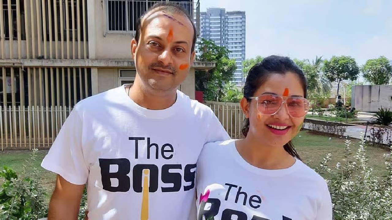 विकी लालवानीला दिलेल्या मुलाखतीत शुभांगीने सांगितलं की जेव्हा सर्व प्रयत्न अपयशी ठरले तेव्हा या बंधनातून बाहेर पडण्याचा मी निर्णय घेतला. मी कोणत्याच गोष्टीला अपूर्ण सोडू शकत नाही. मी प्रयत्न केलेच नाही किंवा माझे प्रयत्न कमी पडले अशी खंतच मला नको असते. असं झाल्यास मी स्वत:लाच माफ करू शकत नाही असं ती म्हणाली. 
