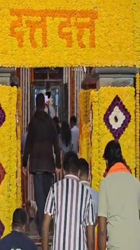 Sindhudurg : माणगावमध्ये दत्त जयंती उत्सवानिमित्त भाविकांची गर्दी.