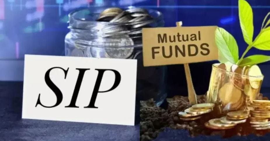 तुम्ही जेव्हा दीर्घ मुदतीसाठी गुंतवणूक करता तेव्हाच तुम्हाला म्युच्यूअल फंडातून चांगला परतावा मिळण्याची शक्यता असते.  तु्ही फक्त प्राप्तिकर वाचवण्यासाठी एसआयपी करत असाल तर हादेखील दृष्टीकोन चुकीचा आहे. तुम्हाला भांडवली बाजारातील चढ-उताराची जोखीम नको असेल तर एसआयपीत गुंतवणूक करणे चुकीचे आहे. 