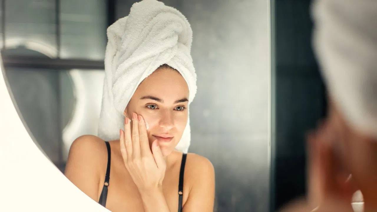 रात्री जेवण केल्यानंतर कायमच हर्बल टी प्यावी. यामुळे अन्न पचण्यास मदत होते आणि मेटाबॉलिज्म वाढण्यास मदत होते. मेटाबॉलिज्म चांगले असल्यास वजन वाढत नाही.