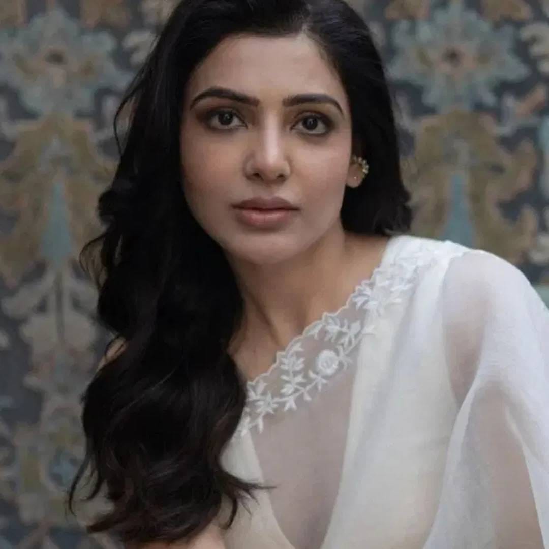 दोघांनी सोशल मीडियाच्या माध्यमातून आपल्या घटस्फोटाची घोषणा केलेली. घटस्फोटानंतर दोघांचे मार्ग वेगळे झाले. मैत्री कायम ठेवू असं दोघे बोलले होते. पण समांथा आणि नागा चैतन्यच लग्न तुटण्यामागचं कारण तुम्हाला माहित आहे का?