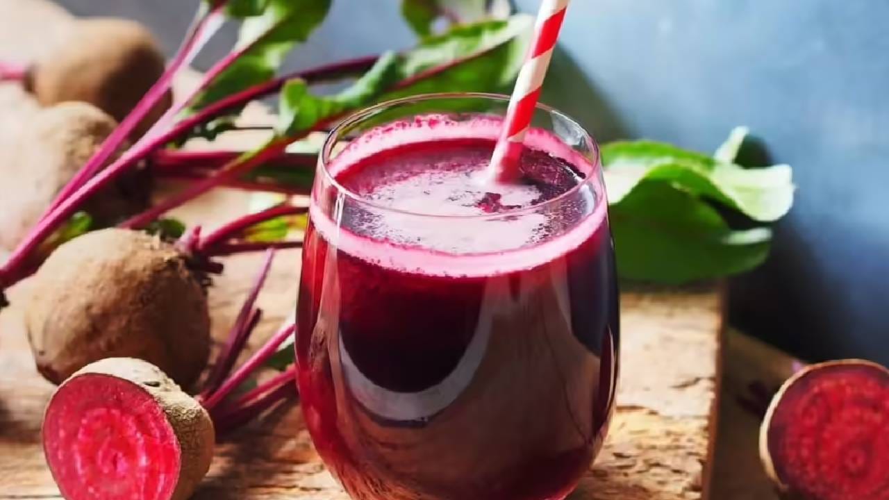 रक्त वाढवण्यासाठी बीट खूप महत्वाचे काम करते. रक्त वाढीसाठी बीट इतके काहीच फायदेशीर नाही. विविध प्रकारे आपण बीटाचा आहारात समावेश करू शकता.