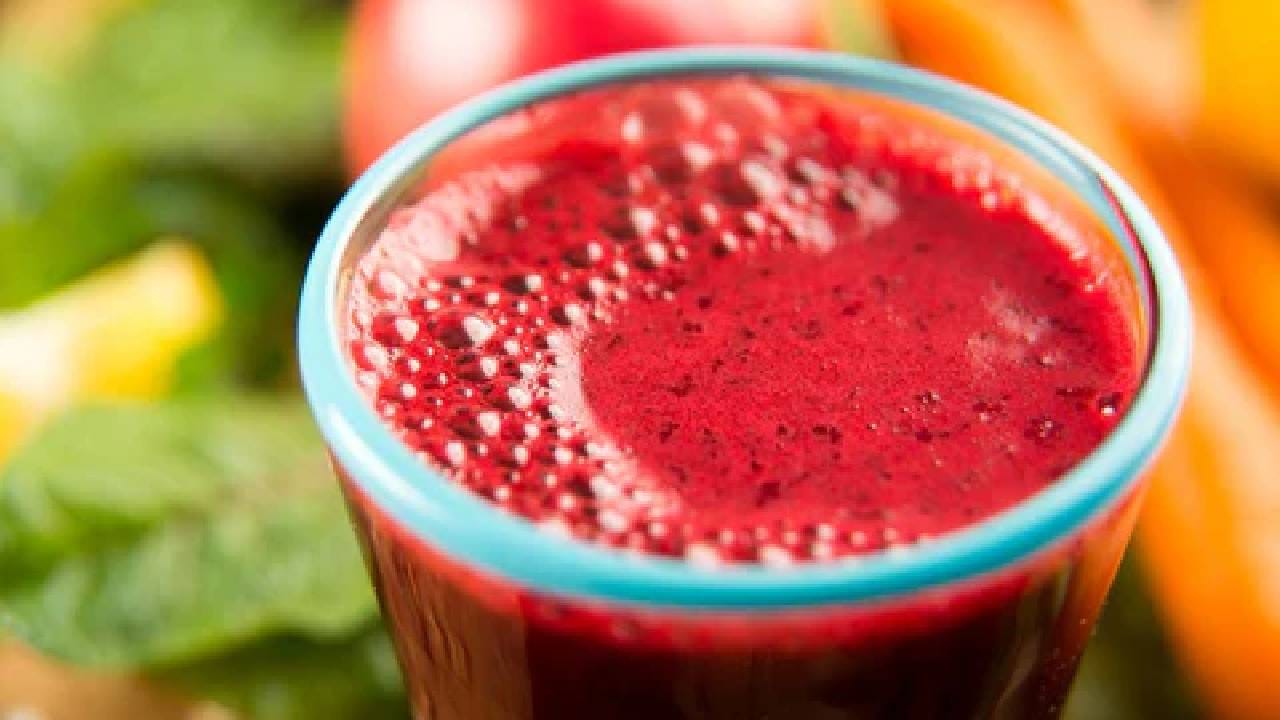 बीटपासून विविध पदार्थही तयार करता येतात. बीटसोबतच रक्तवाढीसाठी पालकही महत्वाची भूमिका बजावते. पालकमुळेही रक्तवाढीस मदत होते.