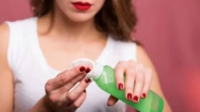 आता महागड्या क्रिम्सला म्हणा No... घरच्या घरी बनवा नैसर्गिक टोनर