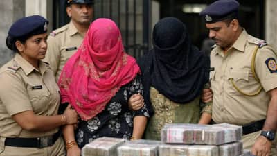 मराठी अभिनेत्रीला दीड कोटींची खंडणी घेताना पकडलं रंगेहाथ; बिल्डरकडून गुन्हा दाखल