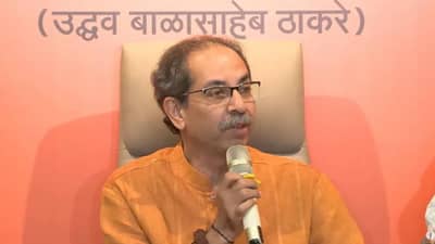 मोठी बातमी! उद्धव ठाकरेंना मोठा धक्का? उद्या भाजपमध्ये मोठा पक्षप्रवेश, राजकीय घडमोडींना वेग