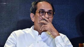 ठाकरेंच्या शिवसेनेत लवकरच मोठे बंड, कोकणातला नेता 10 आमदार घेऊन....