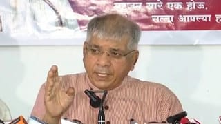 मुंबई महापालिकेसाठी काँग्रेस-वंचित एकत्र, जागावाटपाची पहिली यादी समोर, पहा तुमच्या वॉर्डात कोण लढणार?