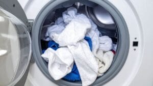 तुमचे वीज बिल अर्धे होईल, वॉशिंग मशीन वापरताना फक्त एक चूक टाळा, लगेचच दिसेल फायदा