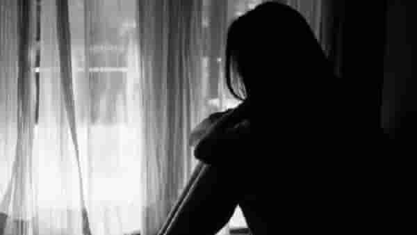 कलाकेंद्रातून फोन, नृत्याची आवड पूर्ण करण्यासाठी बीडमध्ये आली अन् नंतर जे काही घडलं... माणुसकीला काळिमा फासणारी घटना समोर