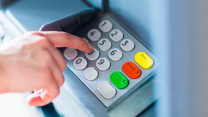 ATM मधून पैसे काढणे महागणार? SBI च्या ग्राहकांकडून 23 + GST आकारला जाईल? जाणून घ्या