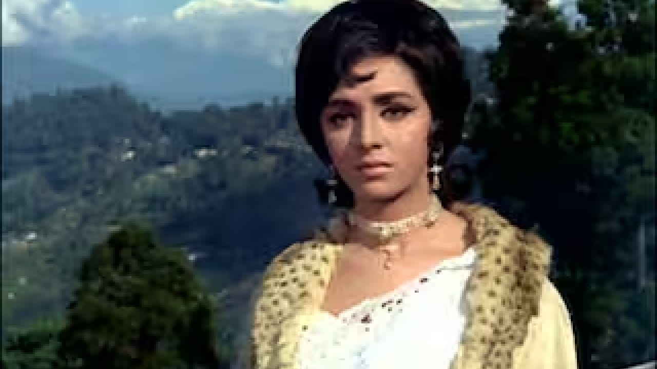 कधीकाळी त्यांना पाहण्यासाठी लाखोंची गर्दी जमायची. पण शेवटी त्यांच्या अंत्ययात्रेला खांदा देण्यासाठी कोणीच नव्हतं. त्यांचा मृतदेह कचऱ्याच्या ठेल्यावरून स्मशानभूमीकडे नेण्यात आला.