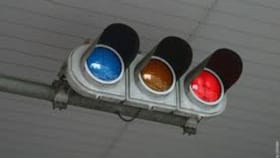 GK : ट्रॅफीक सिग्नलला निळा लाईट्स, जगातला एकमेव देश जेथे निळा सिग्नल.