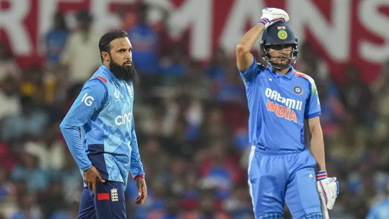 2023 च्या विश्वचषकादरम्यान संपूर्ण पाकिस्तानी संघाच्या व्हिसा प्रक्रियेलाही विलंब झाला होता. त्याचप्रमाणे, 2024 मध्ये कसोटी मालिकेसाठी भारत दौऱ्यावर आलेल्या इंग्लंड संघाचा भाग असलेल्या रेहान आणि शोएब बशीर सारख्या खेळाडूंच्या व्हिसा प्रक्रियेलाही वेळ लागला. (PC-PTI)