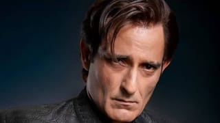 2 वेळा जेवण, 10 तास झोप..; 50 वर्षीय अक्षय खन्नाने सांगितलं फिटनेसचं रहस्य