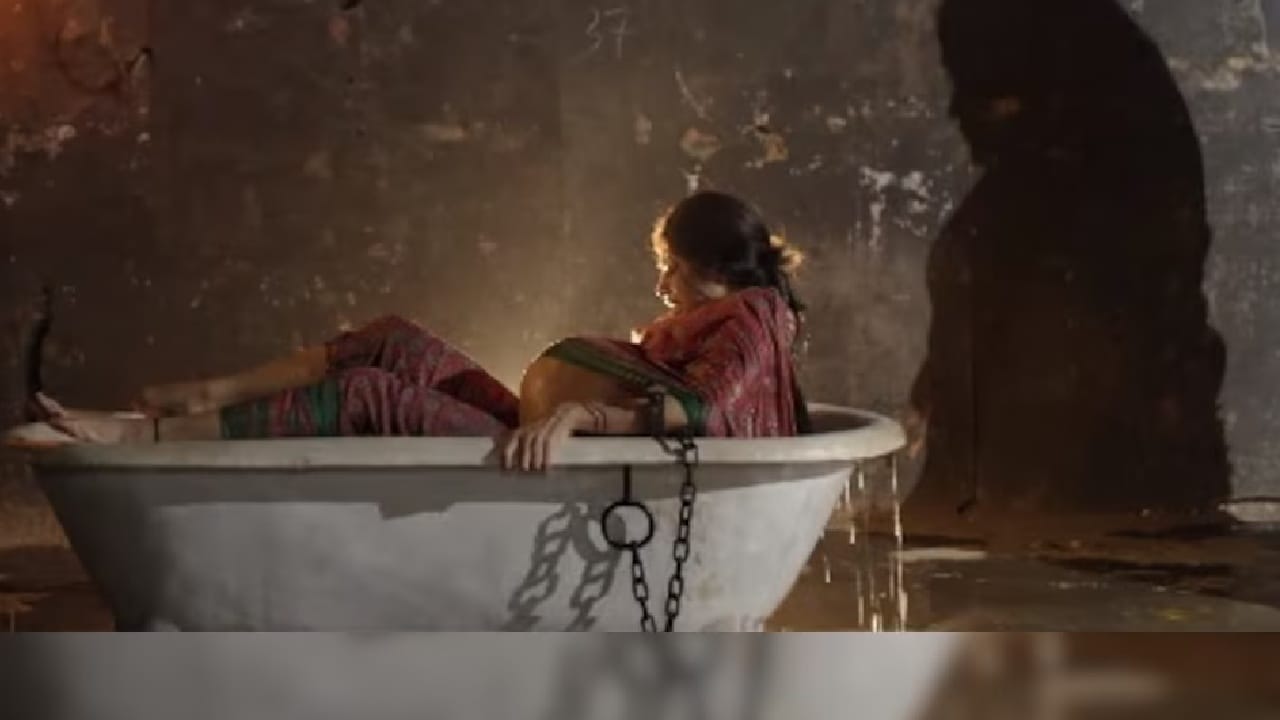 आज आम्ही अशाच एका चित्रपटाबद्दल तुम्हाला सांगणार आहोत, जो प्रदर्शित झाला तेव्हा बॉक्स ऑफिसवर अपयशी ठरला, मात्र आज यूट्यूबवर प्रेक्षक मोठ्या प्रमाणात हा चित्रपट पाहत आहेत.