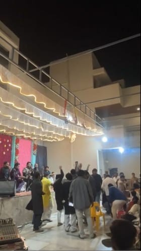 बीडमध्ये नोटांची उधळण! कव्वाली कार्यक्रमातील व्हिडीओ आला समोर