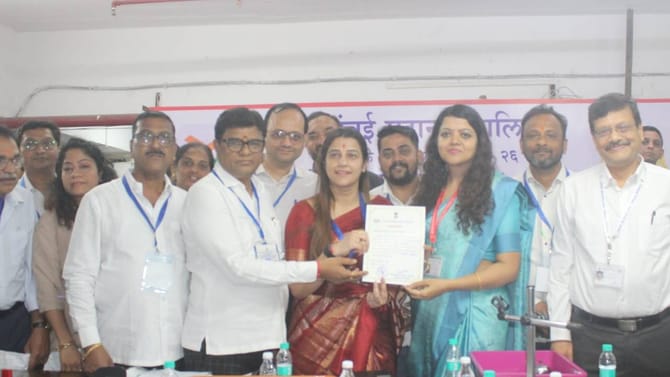 मुंबईच्या प्रभाग 95 मध्ये शिवसेना ठाकरे गटाचे हरिशास्त्री आघाडीवर