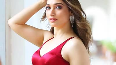 तमन्ना भाटियाच्या या गाण्याने रचला इतिहास, यूट्यूबवर 100 कोटींपेक्षा जास्त व्हूज, कोणतं आहे ते गाणं?