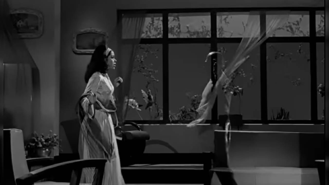 किशोर कुमार यांच्या या गाण्याला वर्षानुवर्षे लोक आपापल्या पद्धतीने रिक्रिएट करत आहेत. तरीही किशोर कुमार यांनी रेकॉर्ड केलेली मूळ धुन आजही सदाबहार आहे. हे गाणे आजपासून सुमारे १२ वर्षांपूर्वी डिजिटल वर्ल्डच्या बॉलिवूड क्लासिक यूट्यूब चॅनेलवर अपलोड केले गेले होते. आता हे गाणे २.८ मिलियन लाइक्स आणि ४९७ मिलियन व्ह्यूजसह टॉपवर आहे.