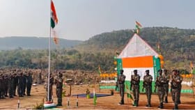 जय हो!माओवाद्यांच्या राजधानीत पहिल्यांदाच फडकला तिरंगा.