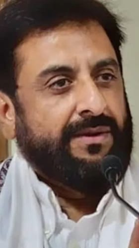 इम्तियाज जलील यांच्या गाडीवर हल्ला! व्हिडीओ आला समोर.