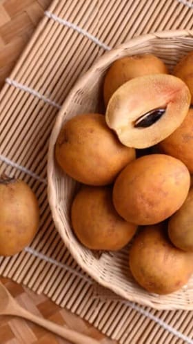 चिकू खाण्याचे हे भन्नाट फायदे तुम्हाला माहिती आहेत का?.