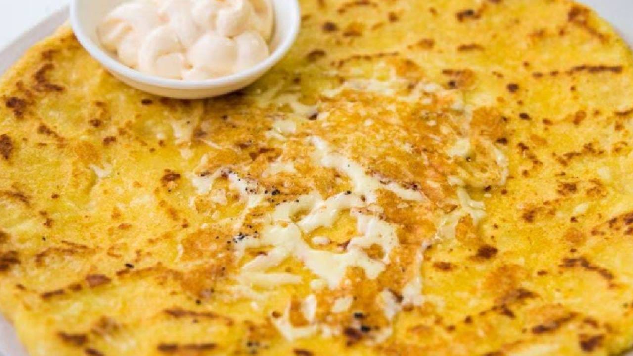 सकाळच्या नाश्त्यात दलिया खाणे अधिक फायदेशीर ठरते. ज्यामुळे वजन झटपट कमी होण्यास मदत होते. शिवाय दलियामध्ये फायबर मोठ्या प्रमाणात असते. 