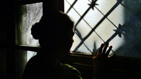 बॉयफ्रेंडनं लग्न केल्याचा राग,तिने त्याच्या पत्नीसोबत जे केलं ते पाहून.