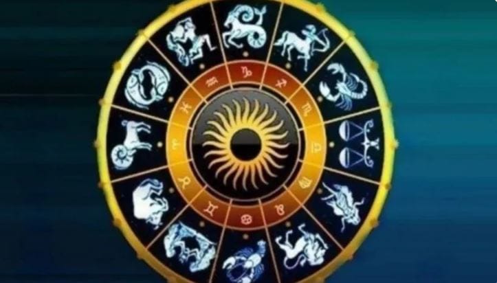 Disclaimer: वरच्या लेखातील माहिती ही प्राथमिक स्वरुपाची आहे. आम्ही या माहितीची पुष्टी करत नाही किंवा समर्थनही देत नाही. या लेखाच्या माध्यमातून अंधश्रद्धा पसरवण्याचा आमचा उद्देश नाही. वरच्या लेखात दिलेल्या माहितीवरून कोणताही निर्णय घेण्याआधी त्या-त्या क्षेत्रातील तज्ज्ञांचा सल्ला आवश्य घ्या.  