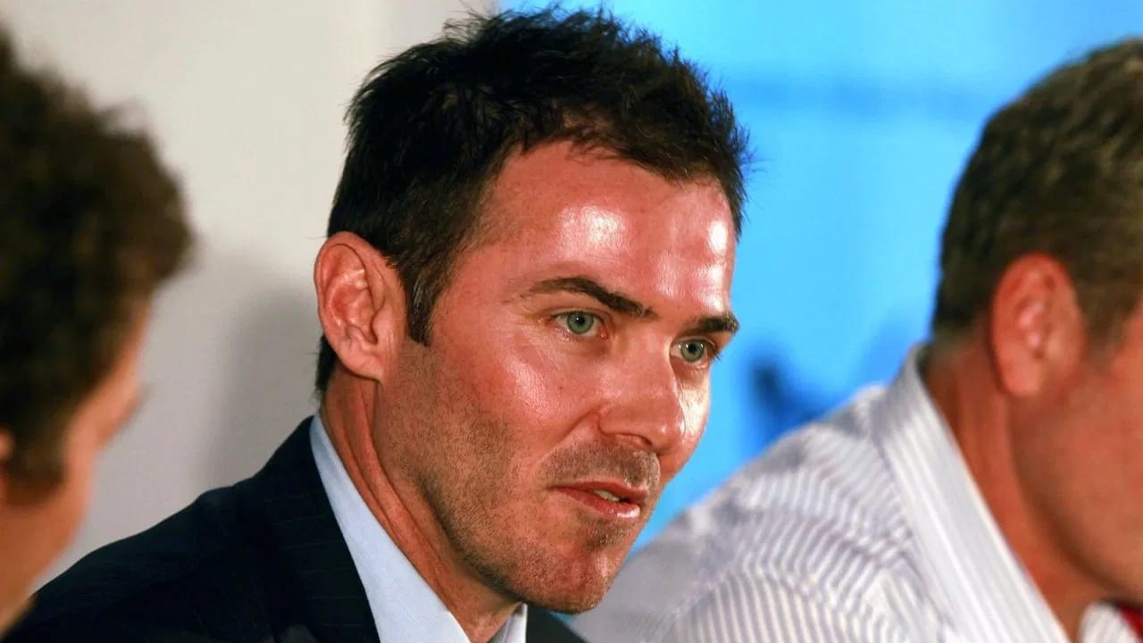 मार्टिन या आजारामुळे कोमात गेला. त्यामुळे कुटुंबियांसह चाहत्यांची चिंता वाढली होती. मात्र आठवड्याभरात मार्टिनच्या तब्येतीत कमालीची सुधारणा झाली आहे. मार्टिन कोमातून बाहेर आला. त्यामुळे कुटुंबियांसह चाहत्यांना दिलासा मिळाला आहे. (Photo Credit:: Getty Images)