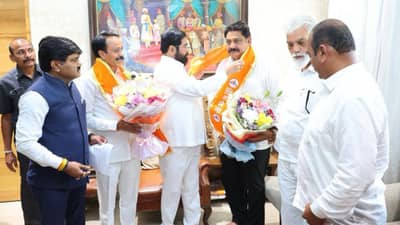 नाशिकच्या राजकारणात एकनाथ शिंदे यांचं मोठं ऑपरेशन... दोन माजी महापौरांना फोडले; मोठी खळबळ