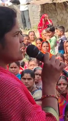 धाराशिवच्या दहिफळमध्ये दारूबंदीसाठी हजारो महिला रस्त्यावर.