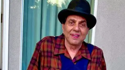 Padma Awards 2026 : दिवंगत अभिनेते धर्मेंद्र यांना मरणोत्तर पद्मविभूषण, अलका याग्निक यांना पद्मभूषण पुरस्कार जाहीर