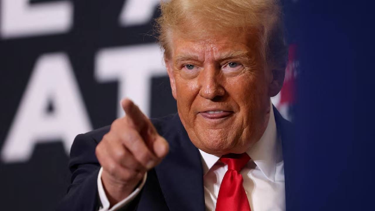 तर मग आम्ही त्यांना प्रचंड यातना देऊ... डोनाल्ड ट्रम्प यांची थेट या मुस्लिम राष्ट्राला धमकी, जगात खळबळ तर मग आम्ही त्यांना प्रचंड यातना देऊ... डोनाल्ड ट्रम्प यांची थेट या मुस्लिम राष्ट्राला धमकी, जगात खळबळ