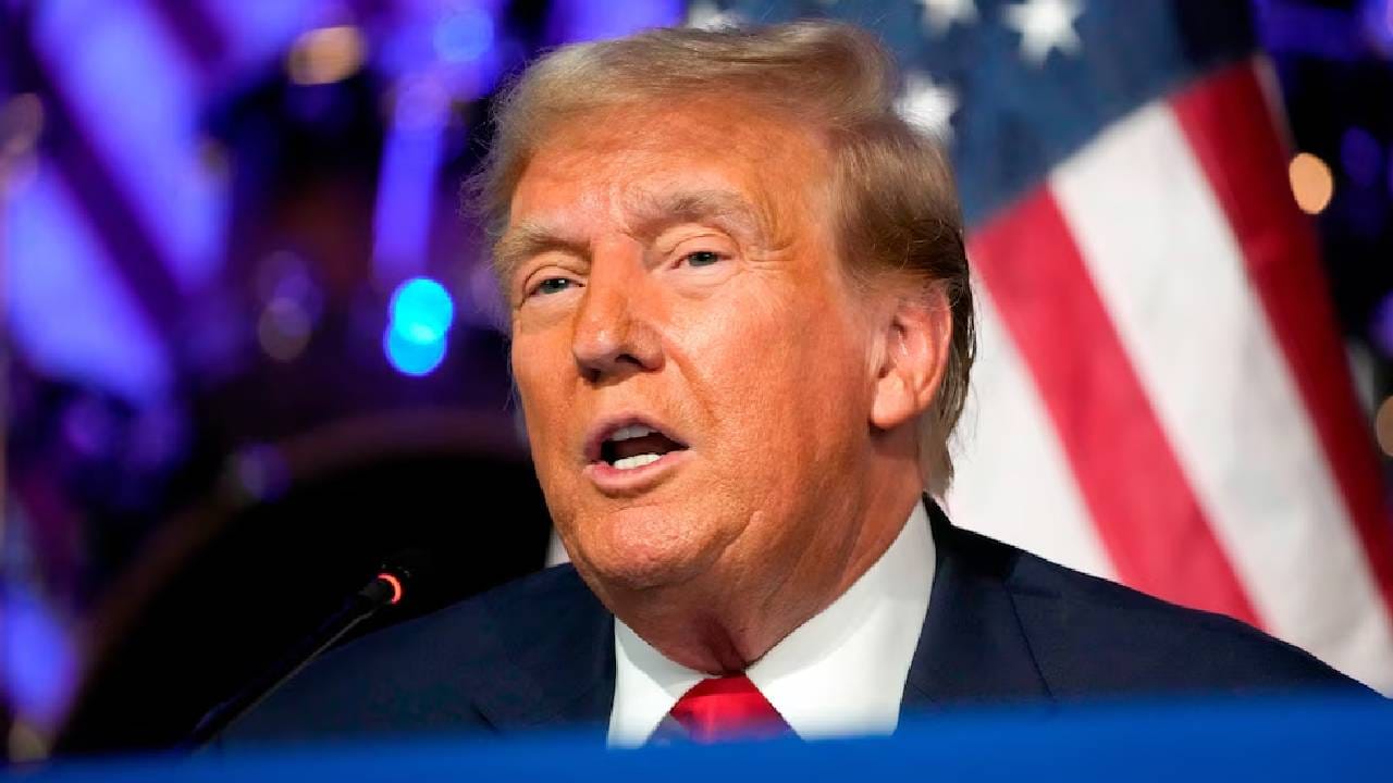 डोनाल्ड ट्रम्प यांच्या घोषणेने जगात खळबळ, अखेर हा देश आला शरण, तब्बल 5 कोटी बॅरल करणार सुपूर्द.. डोनाल्ड ट्रम्प यांच्या घोषणेने जगात खळबळ, अखेर हा देश आला शरण, तब्बल 5 कोटी बॅरल करणार सुपूर्द..