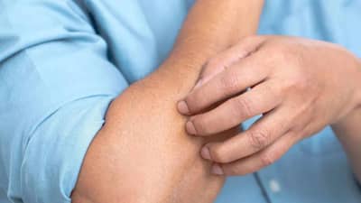 ड्राय स्किनपासून सुटका हवी आहे? घरच्या घरी करा हे बेस्ट उपाय...