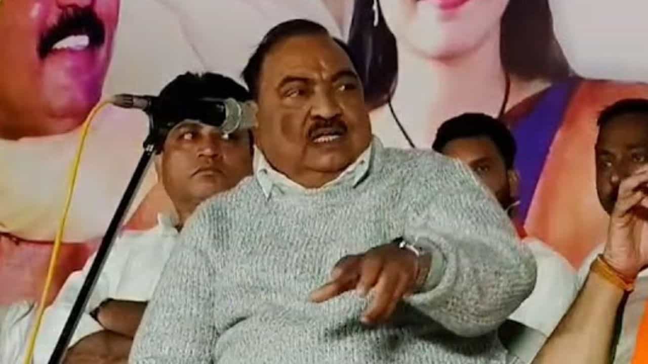 57 मधले 17 नगरसेवक पळून गेले! एकनाथ खडसेंची विरोधकांवर टीका