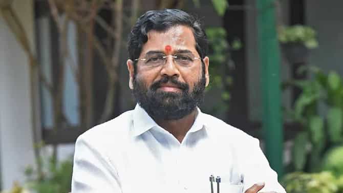 Eknath Shinde Shivsena : एकनाथ शिंदे यांना मोठा धक्का, विश्वासू माणसंच परस्परांच्या विरोधात उभी ठाकली, बड्या नेत्यांमधील मतभेद जगजाहीर