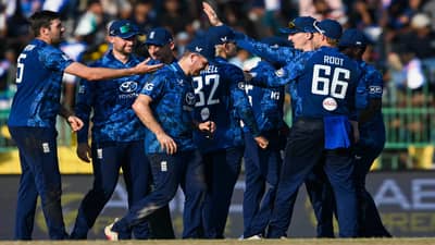 SL vs ENG : इंग्लंडचा सामन्यासह मालिका विजय, श्रीलंकेचा फायनलमध्ये 53 धावांनी धुव्वा