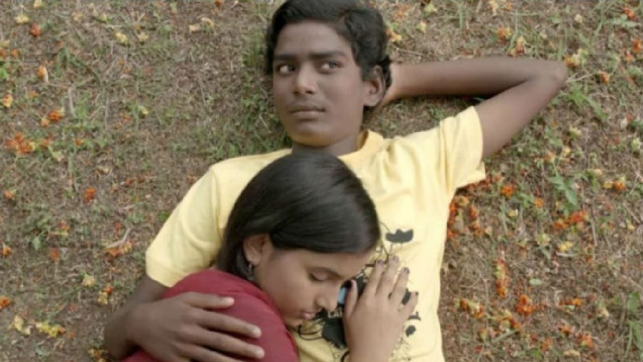 नागराज मंजुळे यांचा पहिला चित्रपट फँड्री प्रेक्षकांना प्रचंड आवडला होता. या चित्रपटातून घराघरात पोहोचलेली अभिनेत्री राजेश्वरी खरात आज पुन्हा एकदा चर्चेत आली आहे. 