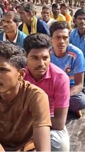 गडचिरोली : माओवाद्यांच्या गडात पोलिसांचा जनजागरण मेळावा.