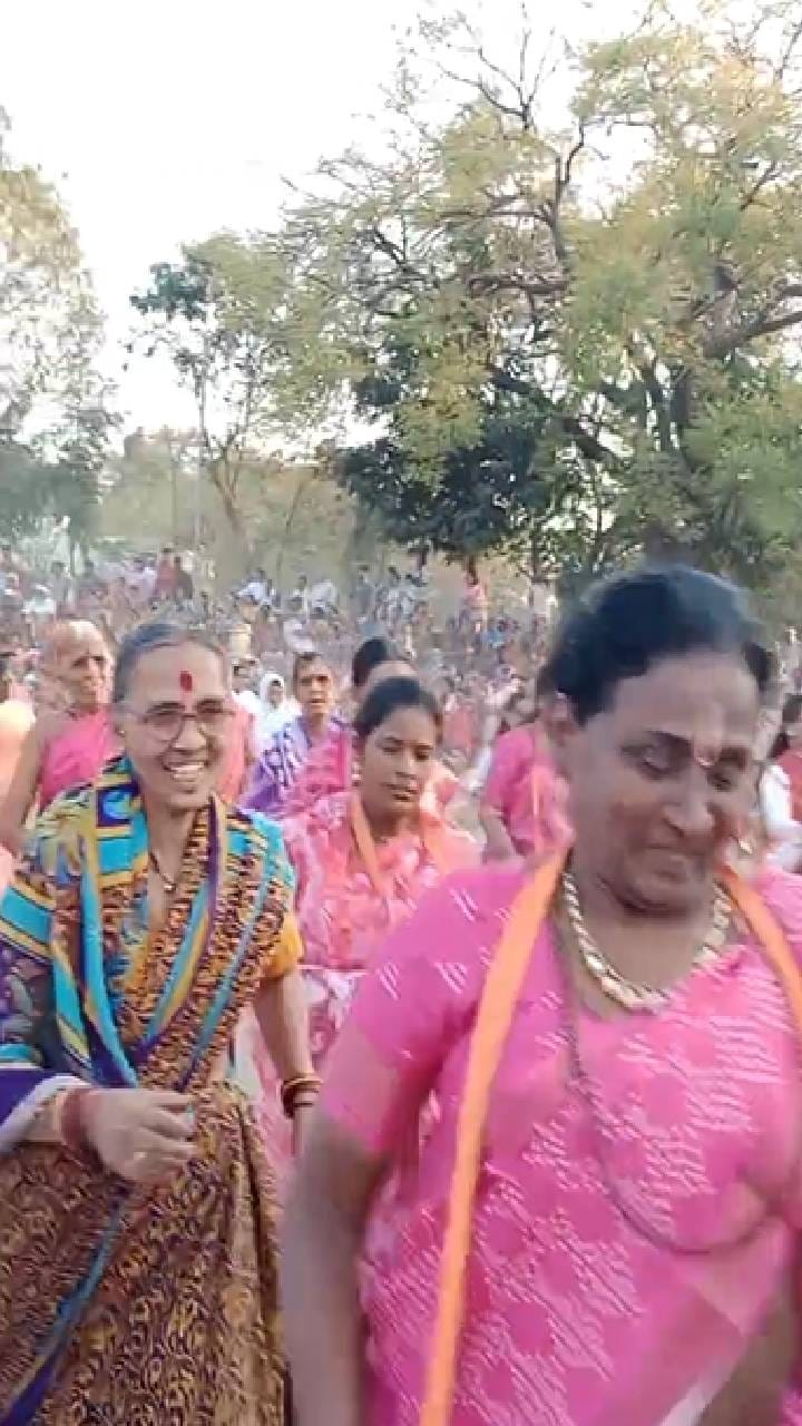 सोलापुरात पहिले माघीवारी गोल रिंगण: वारकऱ्यांसह पंढरपूर यात्रेचा शुभारंभ