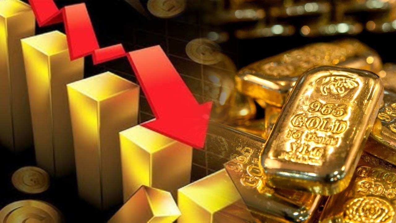 मल्टी कमोडिटी एक्सचेंज (MCX) वर ५ फेब्रुवारीला मॅच्योर होणारे गोल्ड फ्यूचर्स शुक्रवारच्या ट्रेडिंगमध्ये ०.०४ टक्के घसरणीनंतर १० ग्रॅमसाठी १,३५,७५२ रुपयेवर बंद झाले. त्याचप्रमाणे ५ मार्चला एक्सपायर होणारे सिल्वर फ्यूचर्स ०.३१ टक्के वाढीनंतर २,३६,५९९ रुपयेवर सेटल झाले.